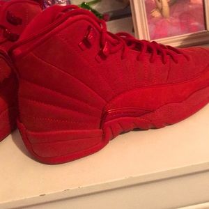 I’m am selling Jordan 12